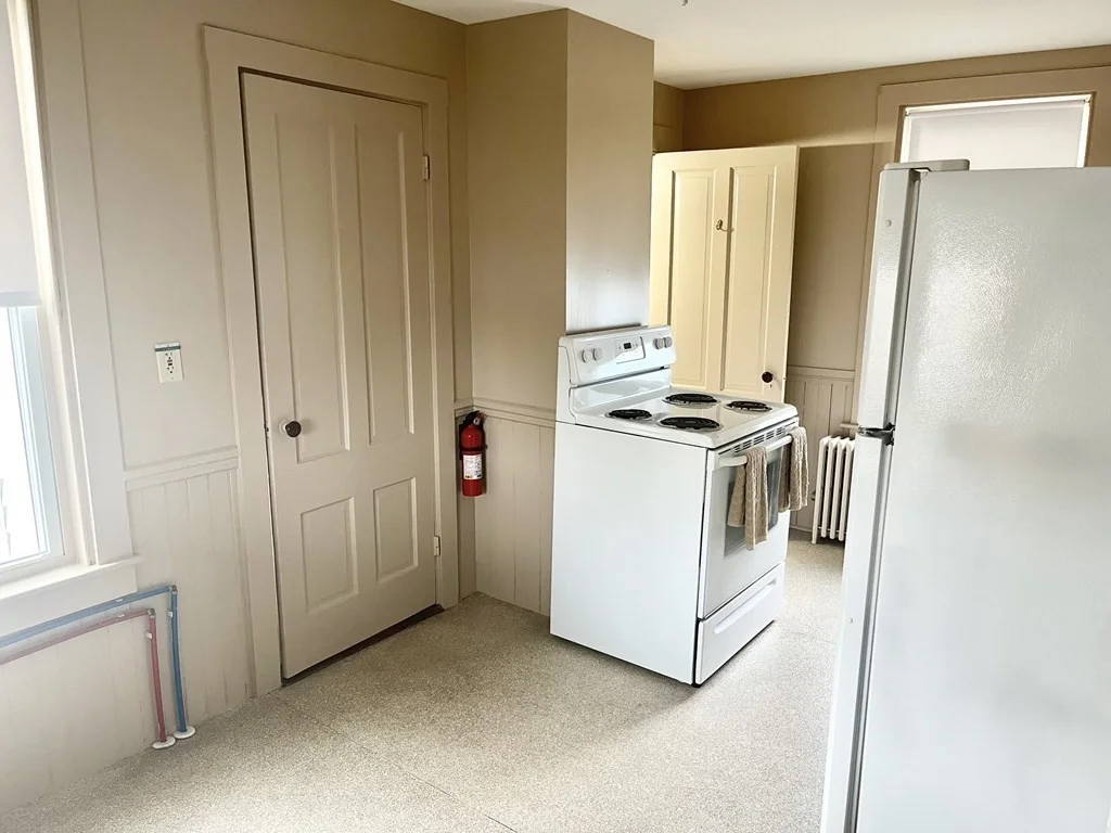 1 bed, 1 bath apartment for rent at 20 School St Unit 2, Whitman — photo 2 of 17