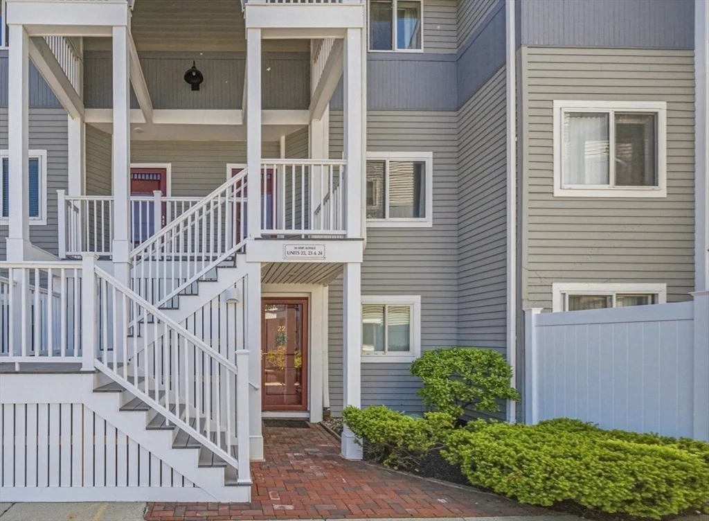 2 bed, 1 bath apartment for rent at 20 Ship Ave Unit 23, Glenwood — photo 4 of 33