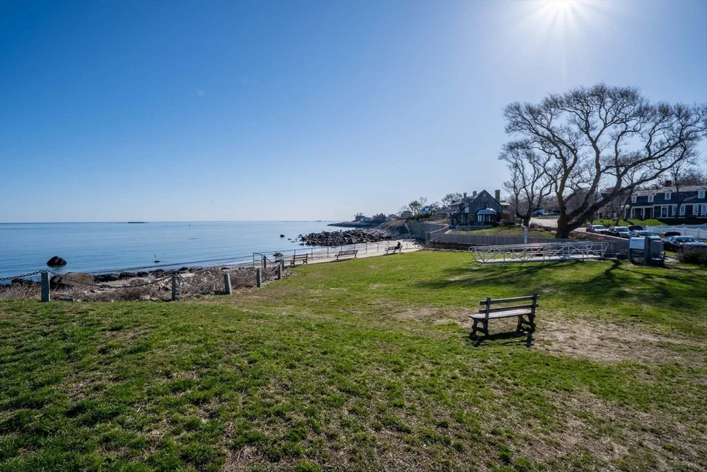 3 bed, 2 bath apartment for rent at 20 Smith Rd Unit SUMMER, Rockport — photo 2 of 26