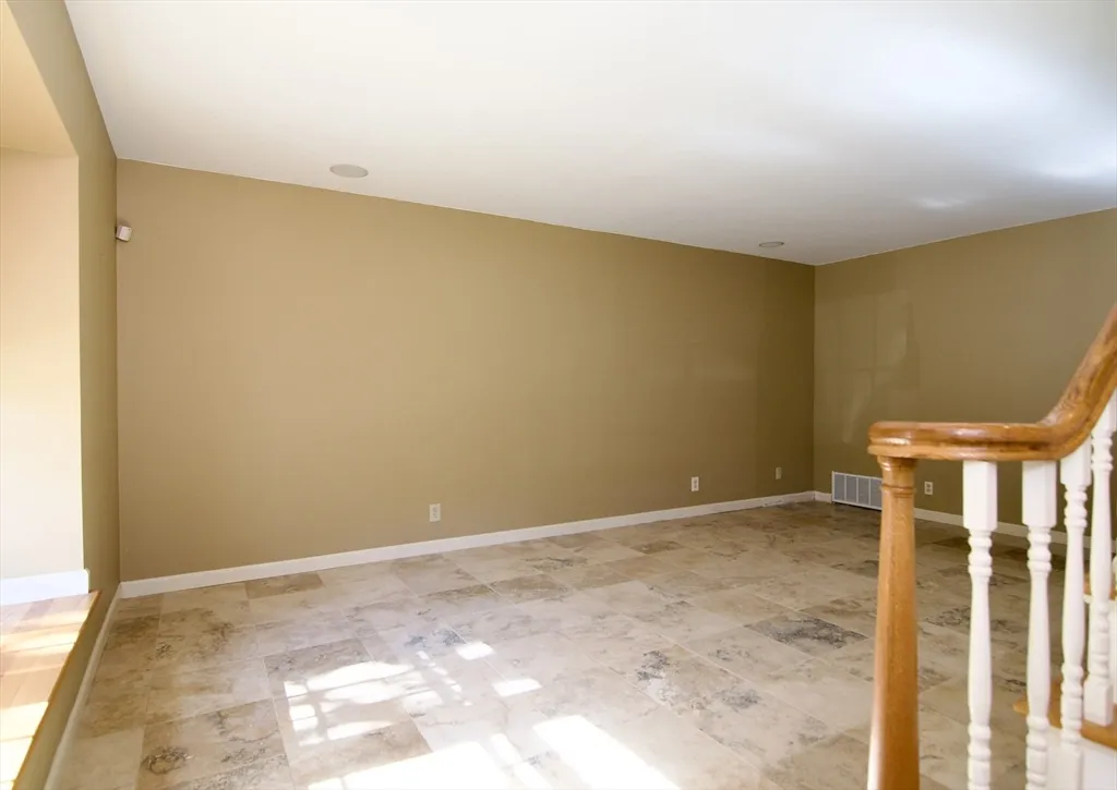 3 bed, 1 bath apartment for rent at 20 Smithfield Ct Unit 20, Forest Park — photo 11 of 34