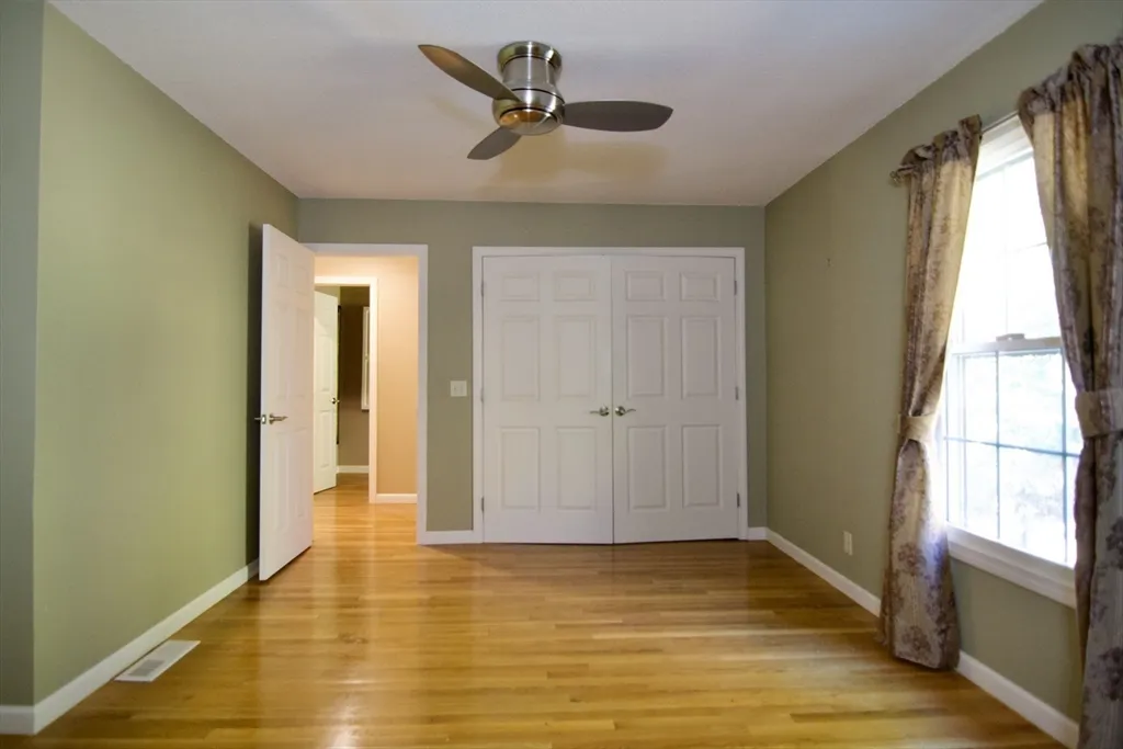 3 bed, 1 bath apartment for rent at 20 Smithfield Ct Unit 20, Forest Park — photo 27 of 34