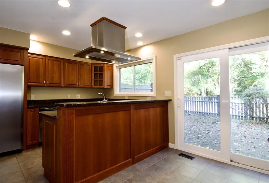 3 bed, 1 bath apartment for rent at 20 Smithfield Ct Unit 20, Forest Park — photo 8 of 34
