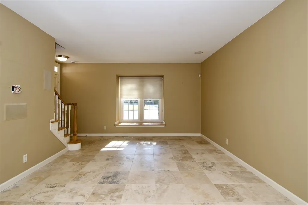 3 bed, 1 bath apartment for rent at 20 Smithfield Ct Unit 20, Forest Park — photo 16 of 34