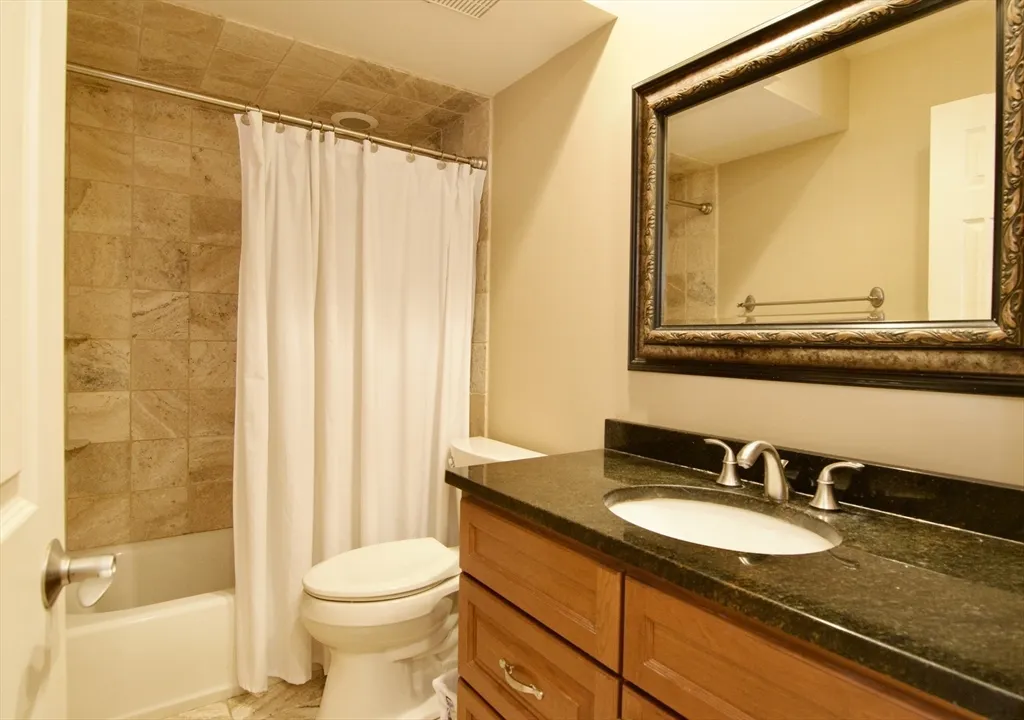 3 bed, 1 bath apartment for rent at 20 Smithfield Ct Unit 20, Forest Park — photo 25 of 34