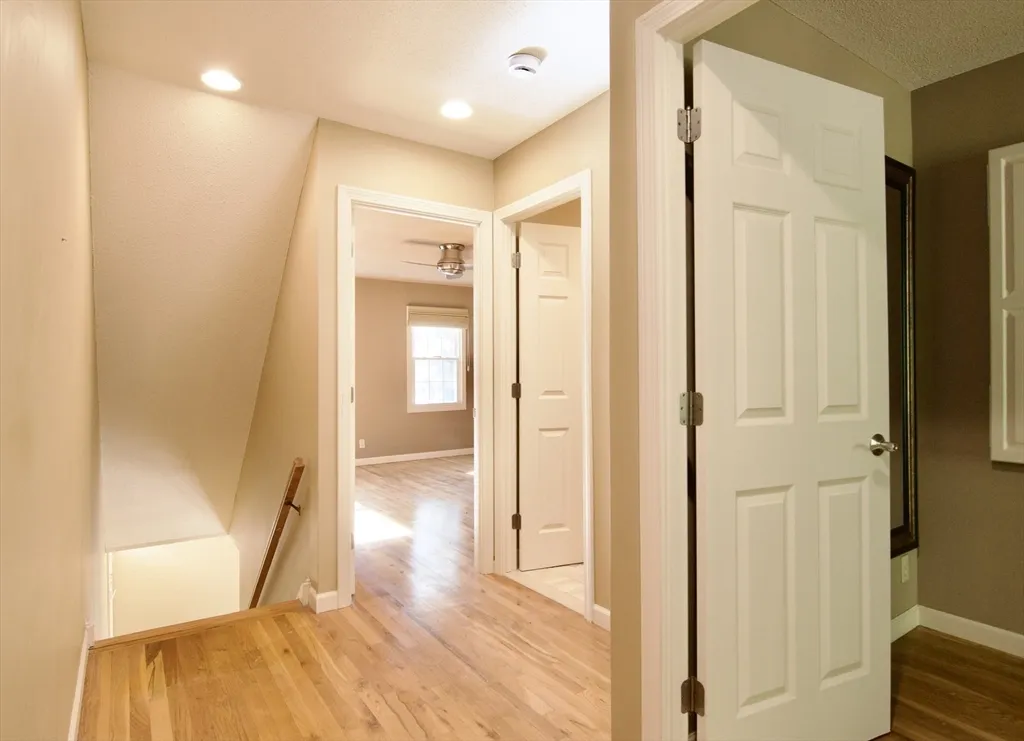 3 bed, 1 bath apartment for rent at 20 Smithfield Ct Unit 20, Forest Park — photo 18 of 34