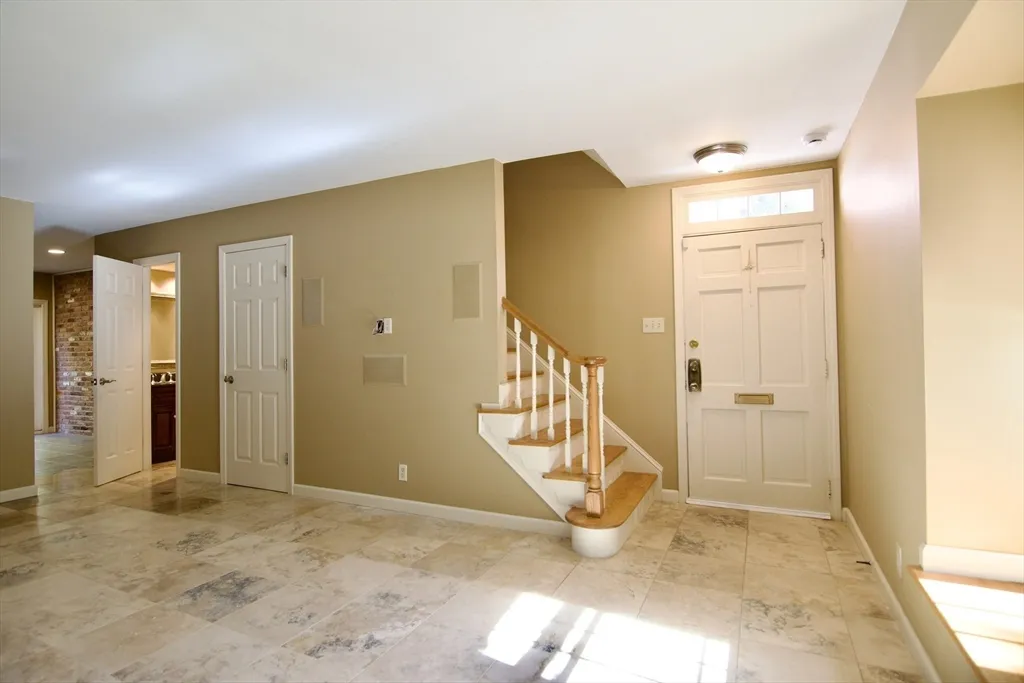 3 bed, 1 bath apartment for rent at 20 Smithfield Ct Unit 20, Forest Park — photo 15 of 34