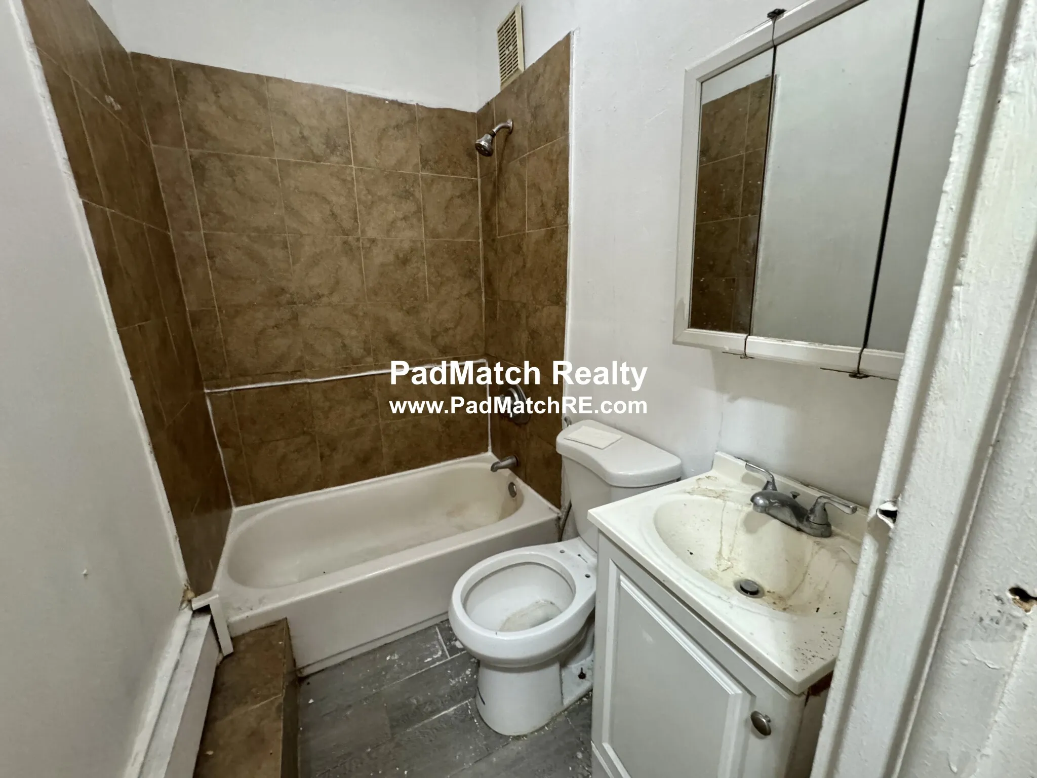 2 bed, 1 bath apartment for rent at 20 S Huntington Ave Unit 1, Mission Hill — photo 13 of 16