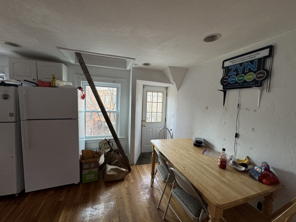 3 bed, 1 bath apartment for rent at 20 South St Unit 2, Brighton — photo 11 of 23