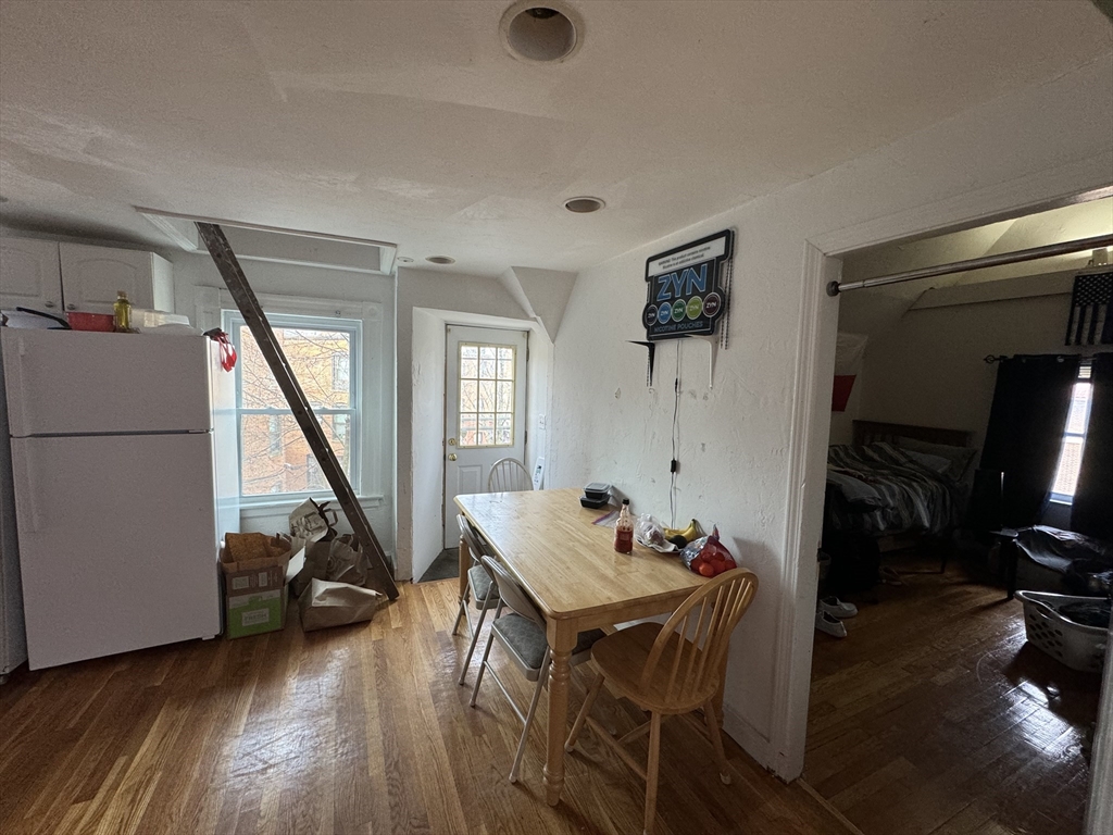 3 bed, 1 bath apartment for rent at 20 South St Unit 2, Brighton — photo 5 of 23