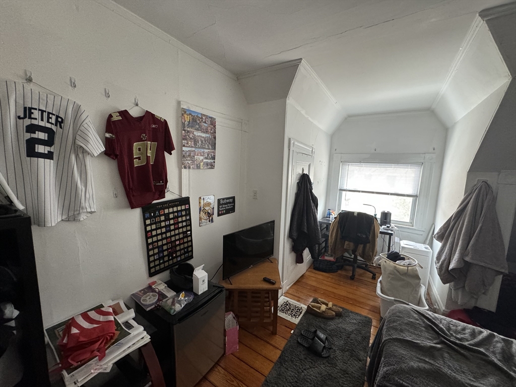 3 bed, 1 bath apartment for rent at 20 South St Unit 2, Brighton — photo 20 of 23