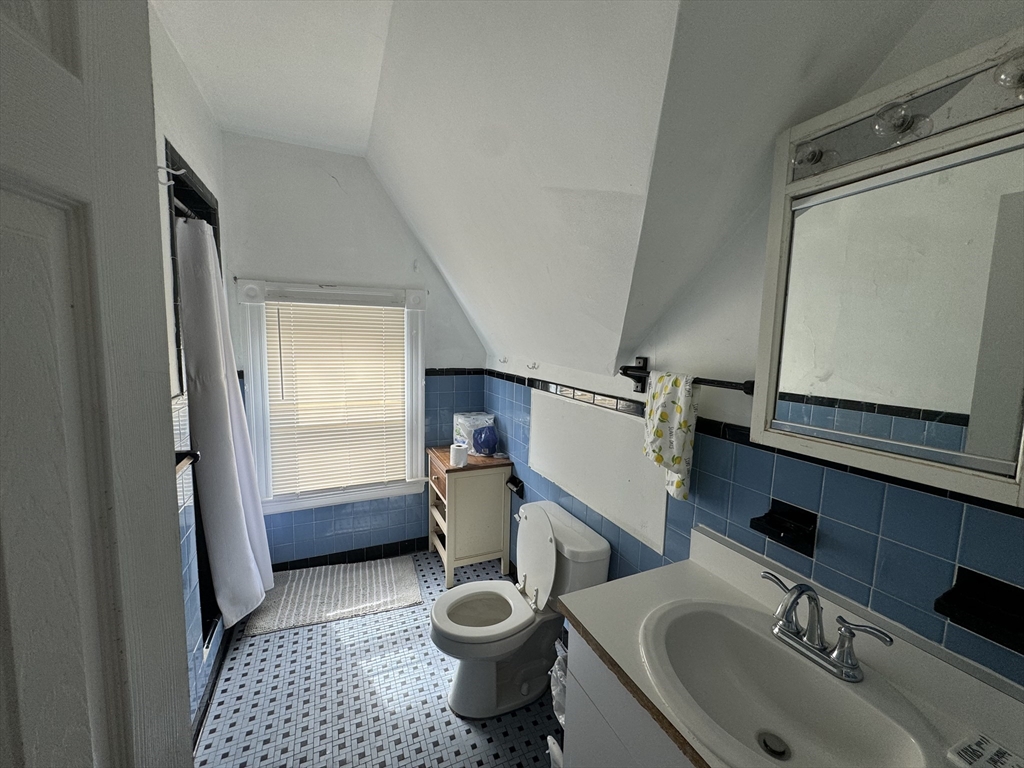 3 bed, 1 bath apartment for rent at 20 South St Unit 2, Brighton — photo 17 of 23