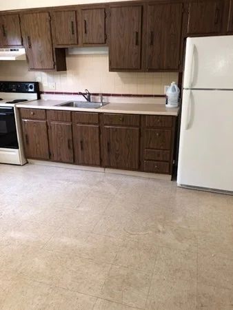 2 bed, 1 bath apartment for rent at 20 Spaulding St Unit B, Townsend — photo 3 of 11