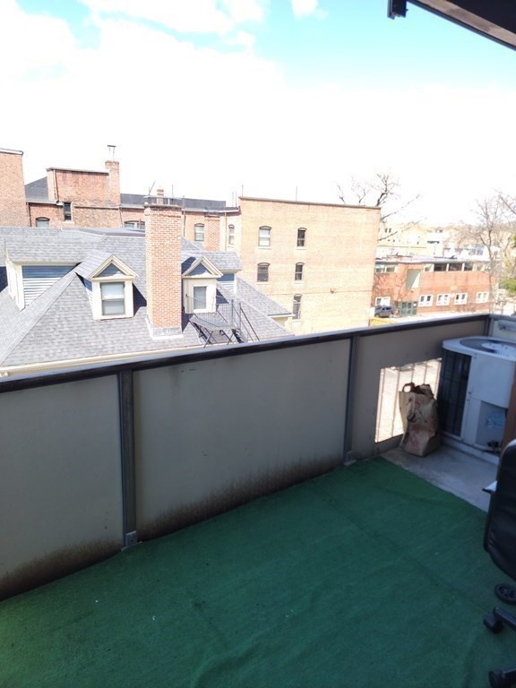 2 bed, 2 bath apartment for rent at 20 Stearns Rd Unit 50, Coolidge Corner — photo 9 of 10