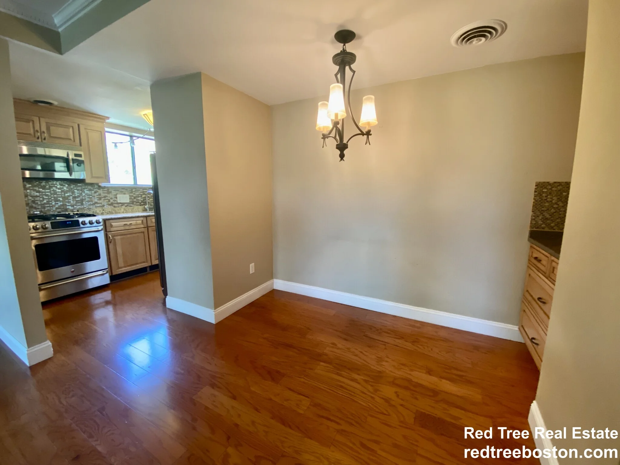 2 bed, 2 bath apartment for rent at 20 Stearns Rd Unit 54, Coolidge Corner — photo 4 of 17