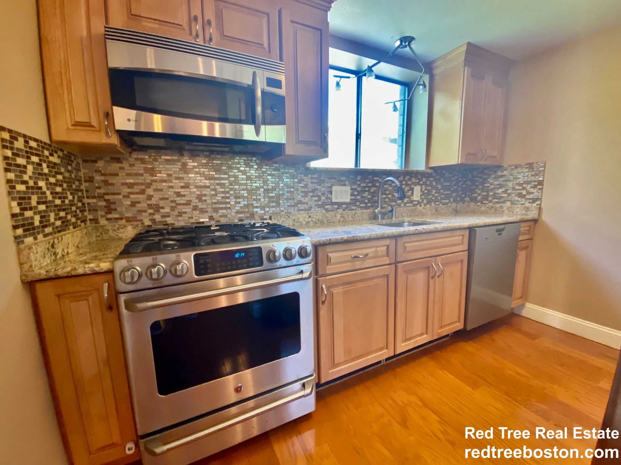 2 bed, 2 bath apartment for rent at 20 Stearns Rd Unit 54, Coolidge Corner — photo 1 of 17