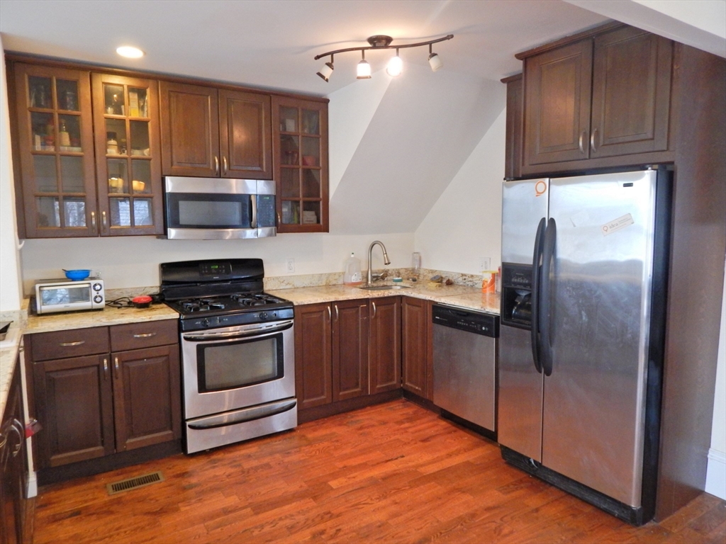 6 bed, 3 bath apartment for rent at 20 Stockwell St Unit 20, Mission Hill — photo 1 of 11