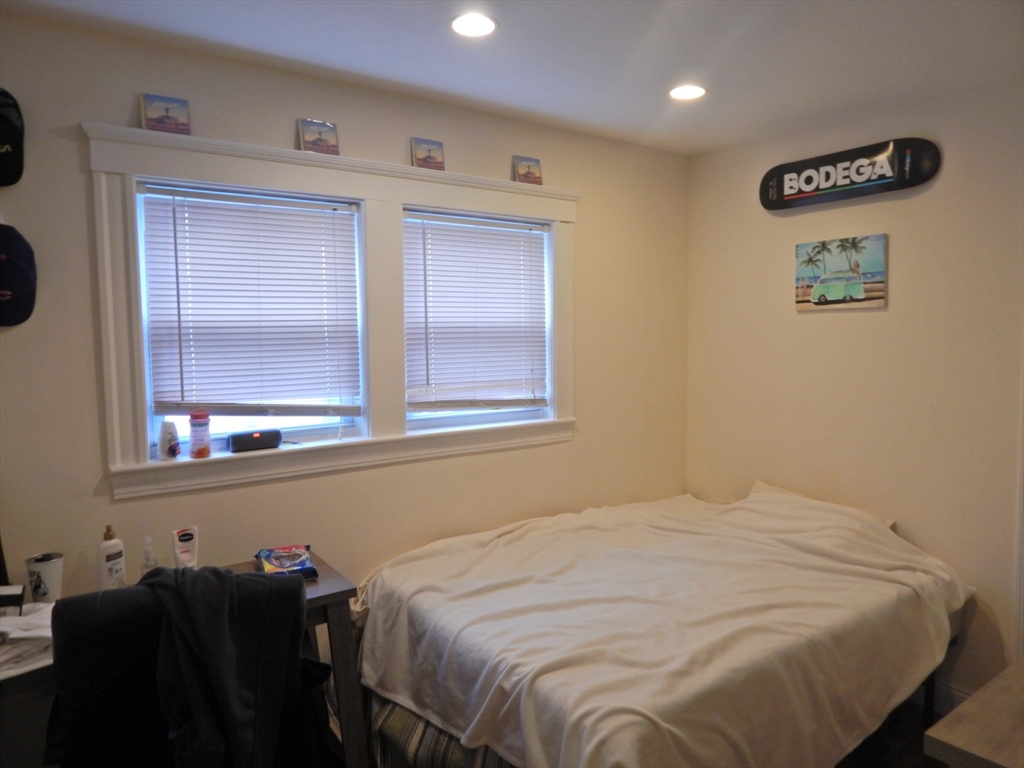 6 bed, 3 bath apartment for rent at 20 Stockwell St Unit 20, Mission Hill — photo 11 of 11