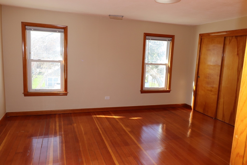 4 bed, 2 bath apartment for rent at 20 Summer St Unit 2, Hudson — photo 8 of 9