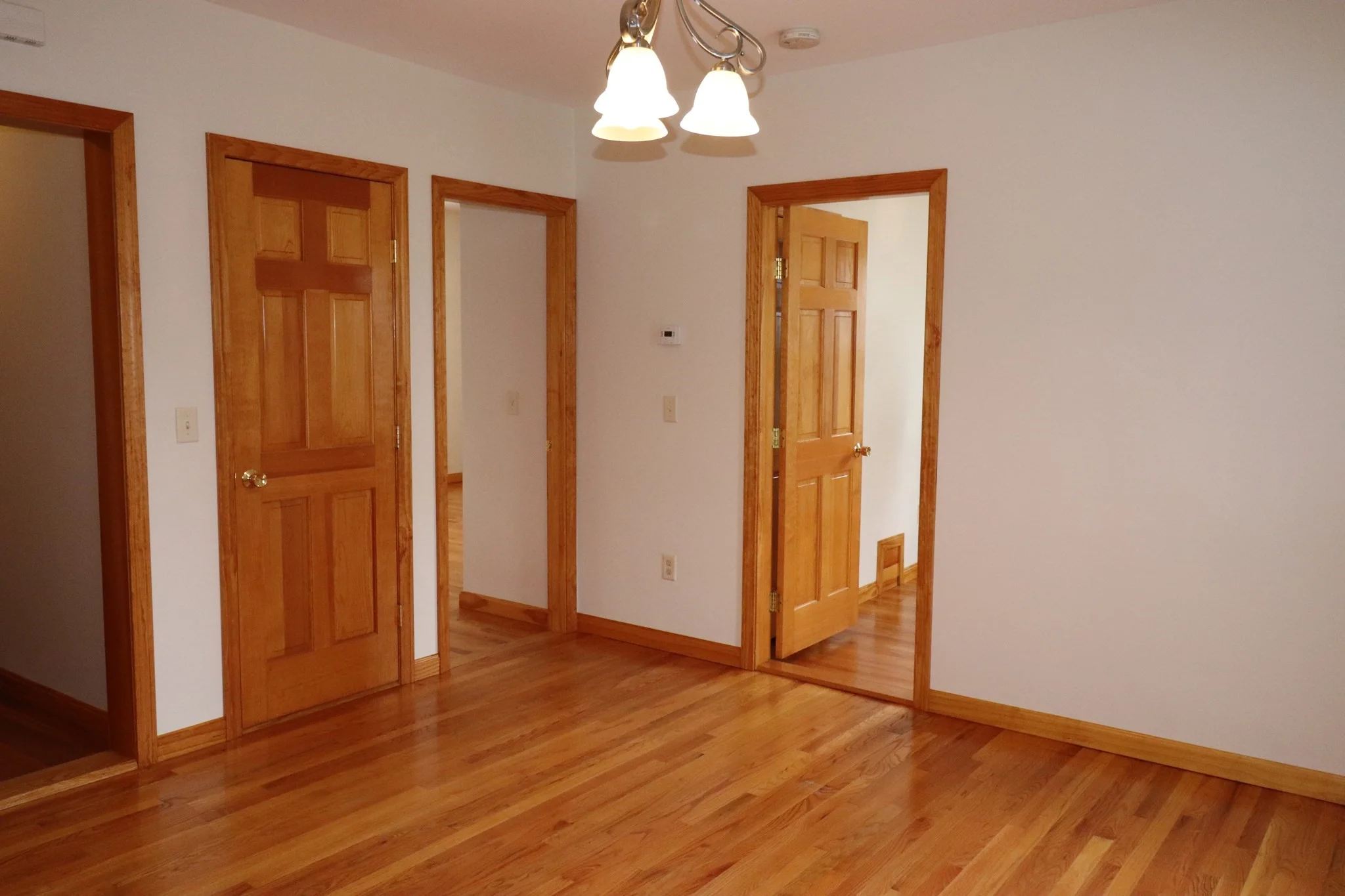 4 bed, 1 bath apartment for rent at 20 Summer Unit 2, Hudson — photo 4 of 9