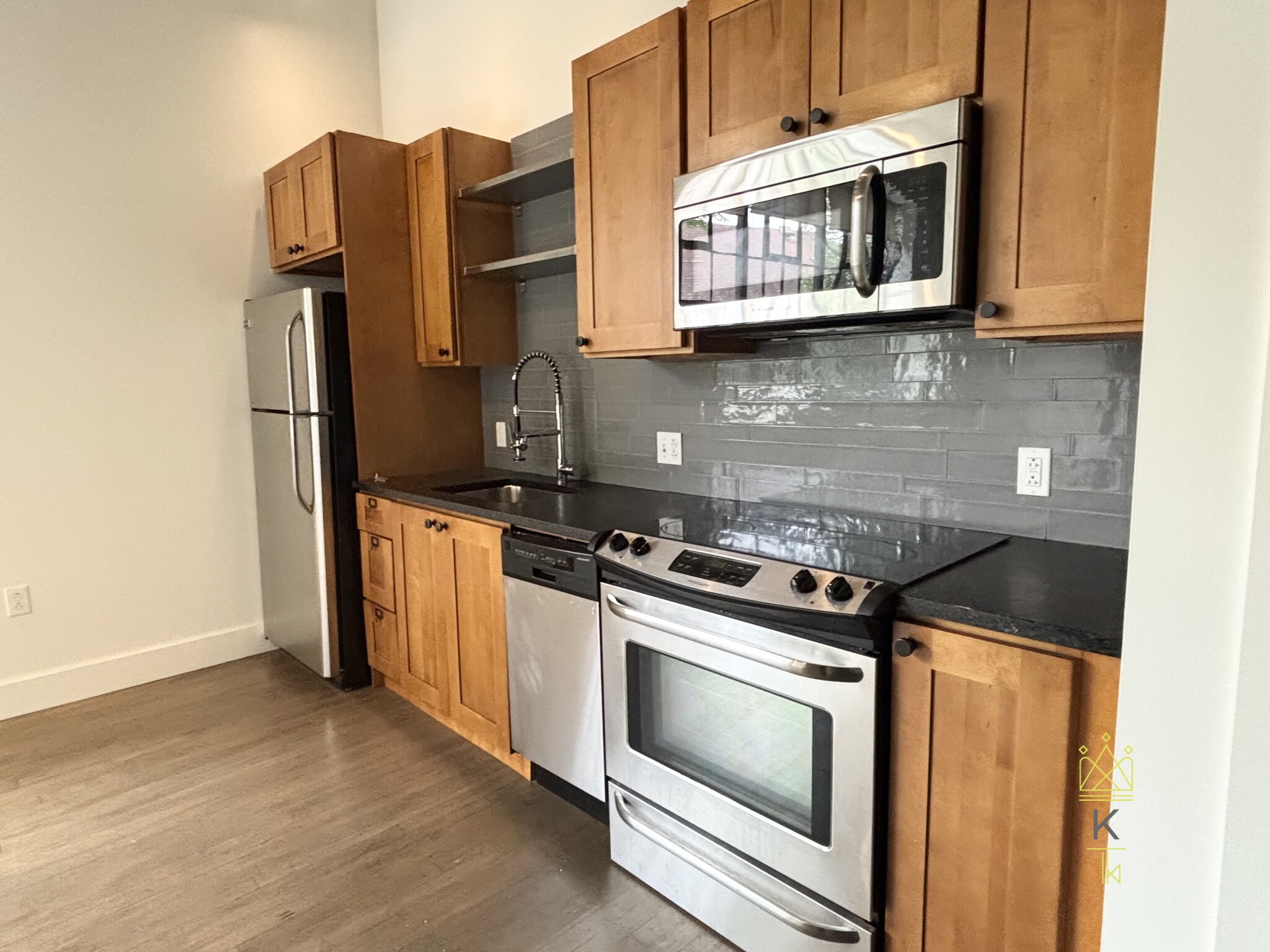 Studio bed, 1 bath apartment for rent at 20 Sunnyside St Unit 19, Jamaica Plain — photo 5 of 19