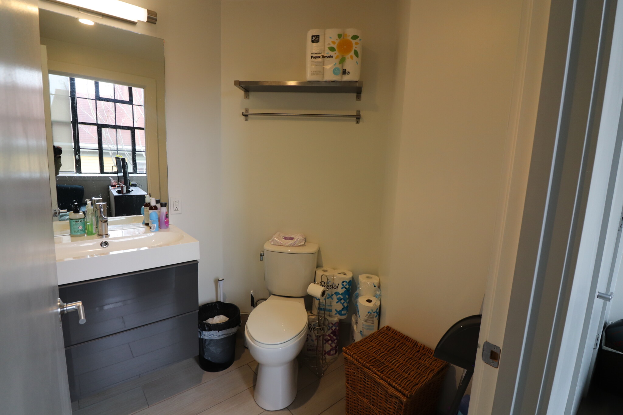 Studio bed, 1 bath apartment for rent at 20 Sunnyside St Unit 19, Jamaica Plain — photo 15 of 19