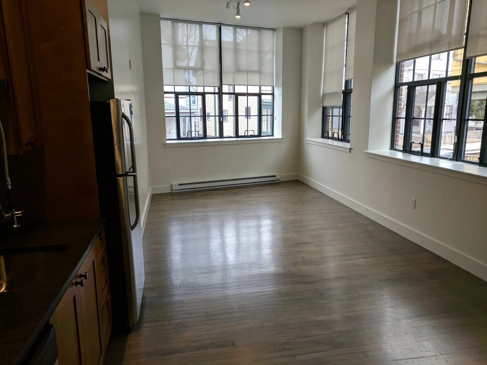 Studio bed, 1 bath apartment for rent at 20 Sunnyside St Unit 20, Jamaica Plain — photo 9 of 17
