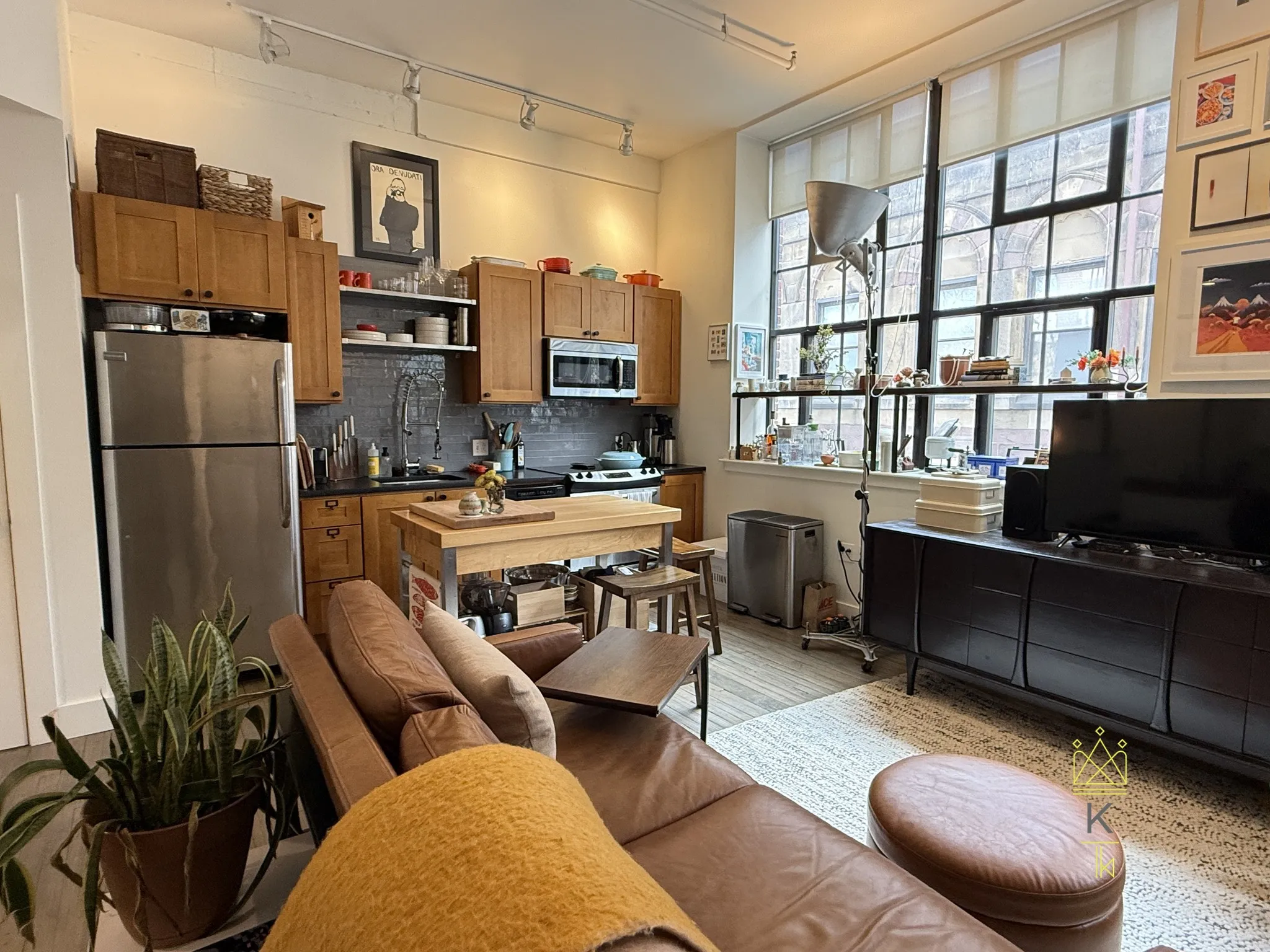 Studio bed, 1 bath apartment for rent at 20 Sunnyside St Unit 8, Jamaica Plain — photo 2 of 11