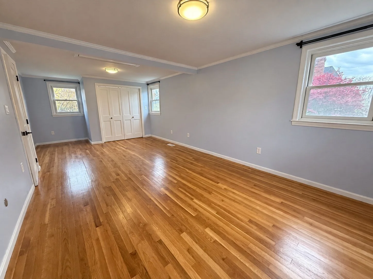 3 bed, 2 bath apartment for rent at 20 Susan Ave, Burlington — photo 5 of 14