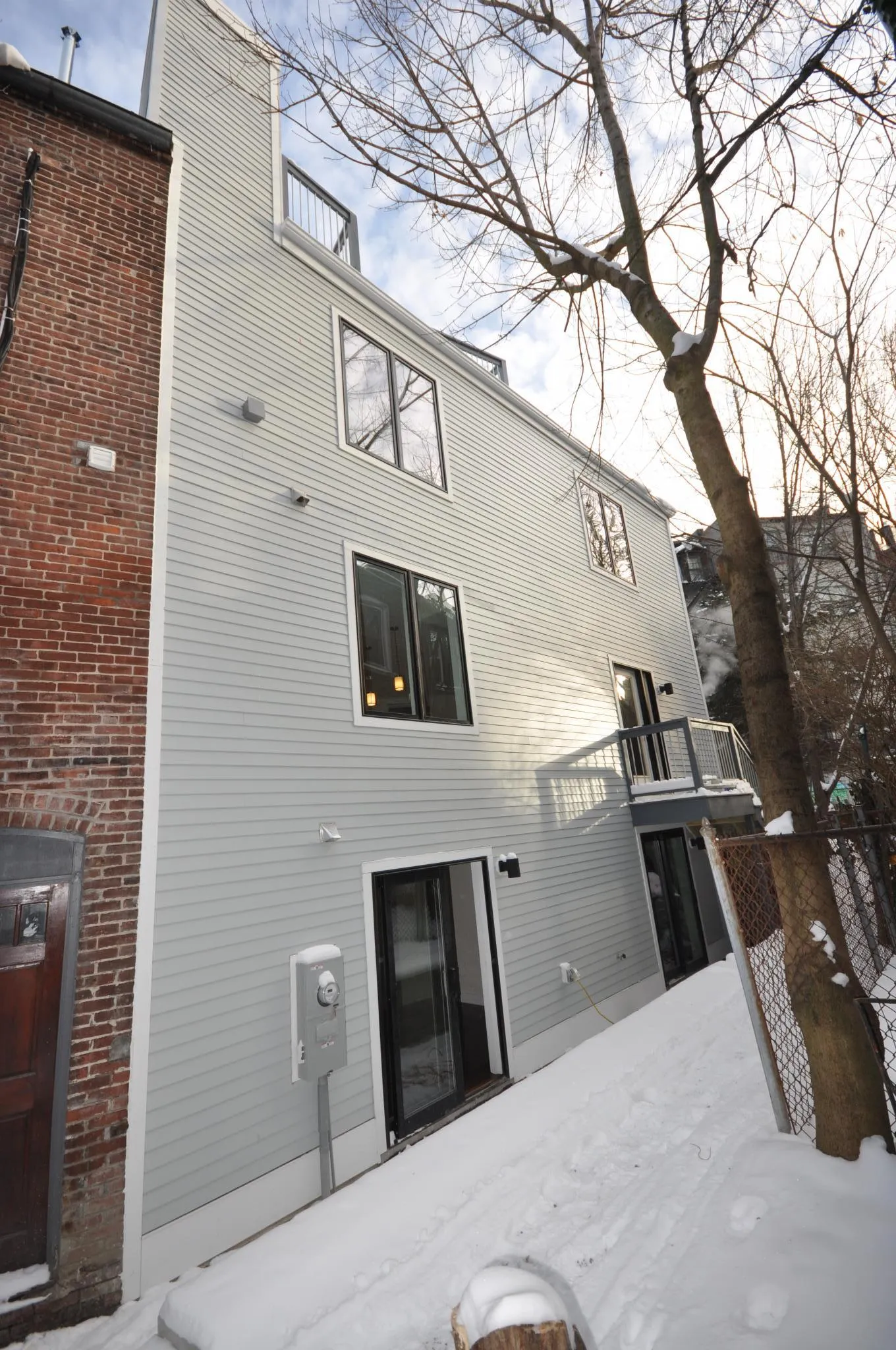 4 bed, 2.5 bath apartment for rent at 20 Sussex St Unit 1, Roxbury — photo 20 of 22
