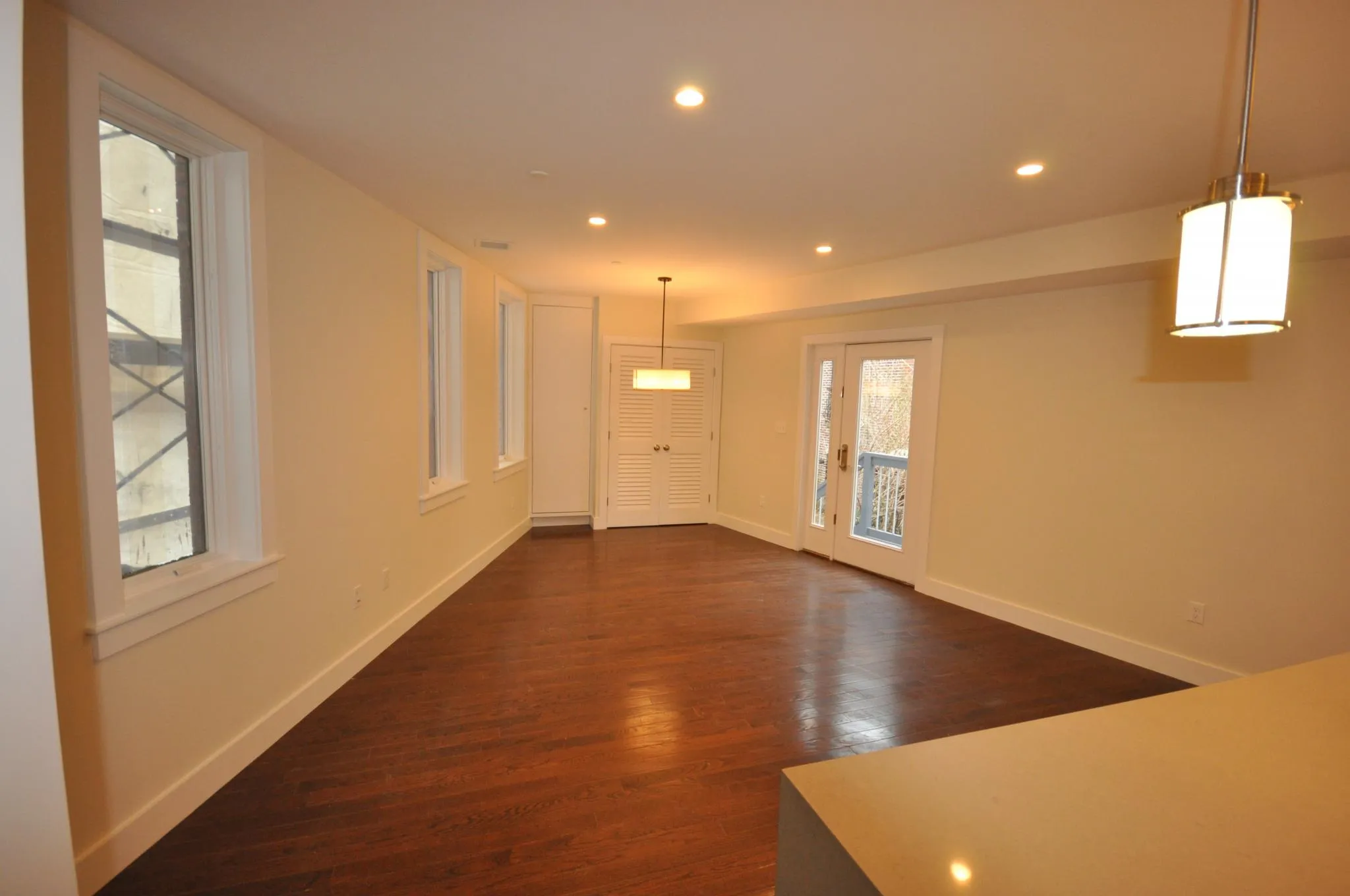 4 bed, 2.5 bath apartment for rent at 20 Sussex St Unit 1, Roxbury — photo 6 of 22