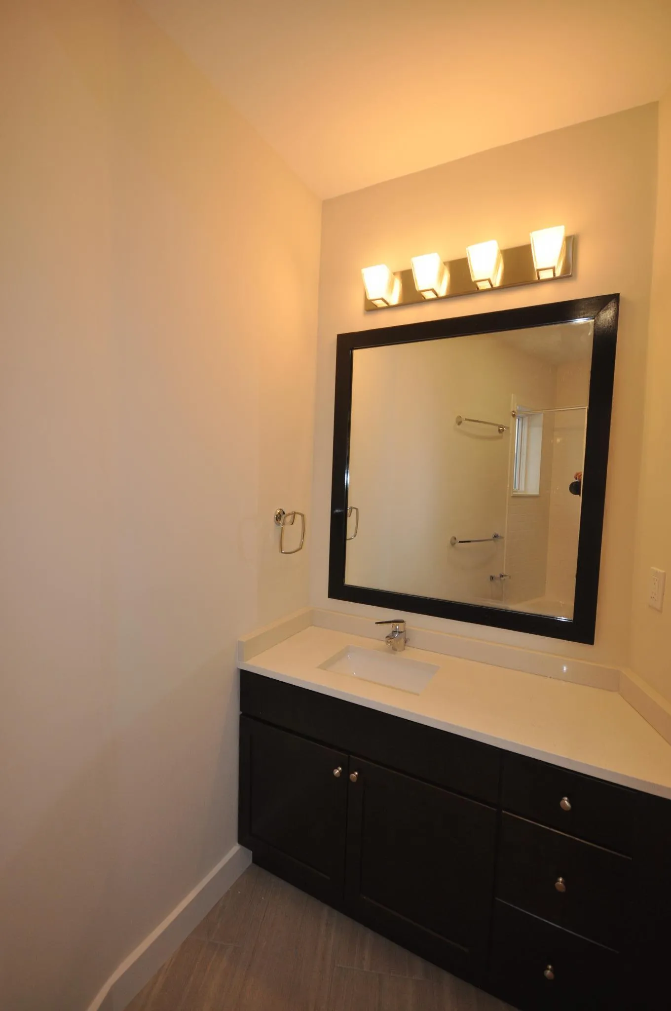 4 bed, 2.5 bath apartment for rent at 20 Sussex St Unit Single Family, Roxbury — photo 9 of 19