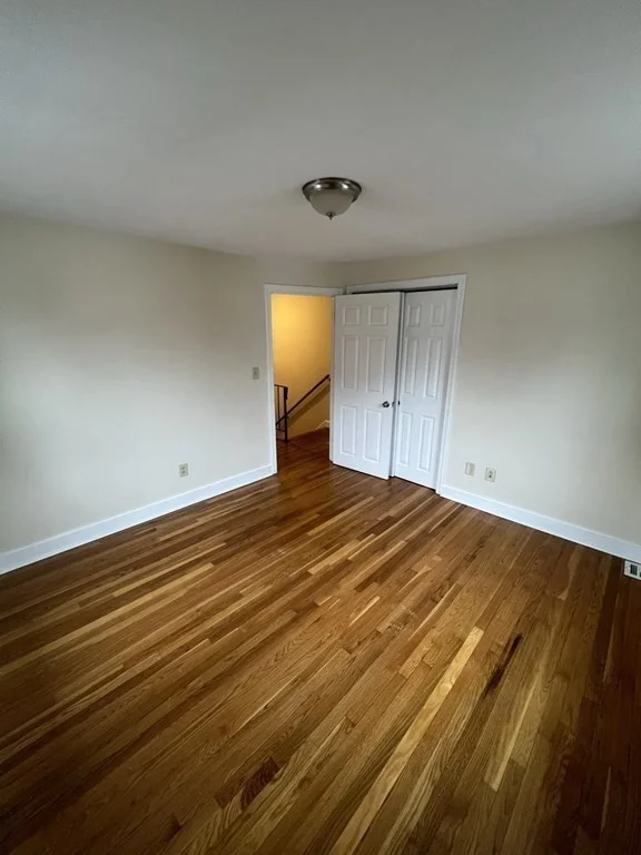 3 bed, 1.5 bath apartment for rent at 20 Sylvia Ct Unit 1, Hyde Park — photo 4 of 7
