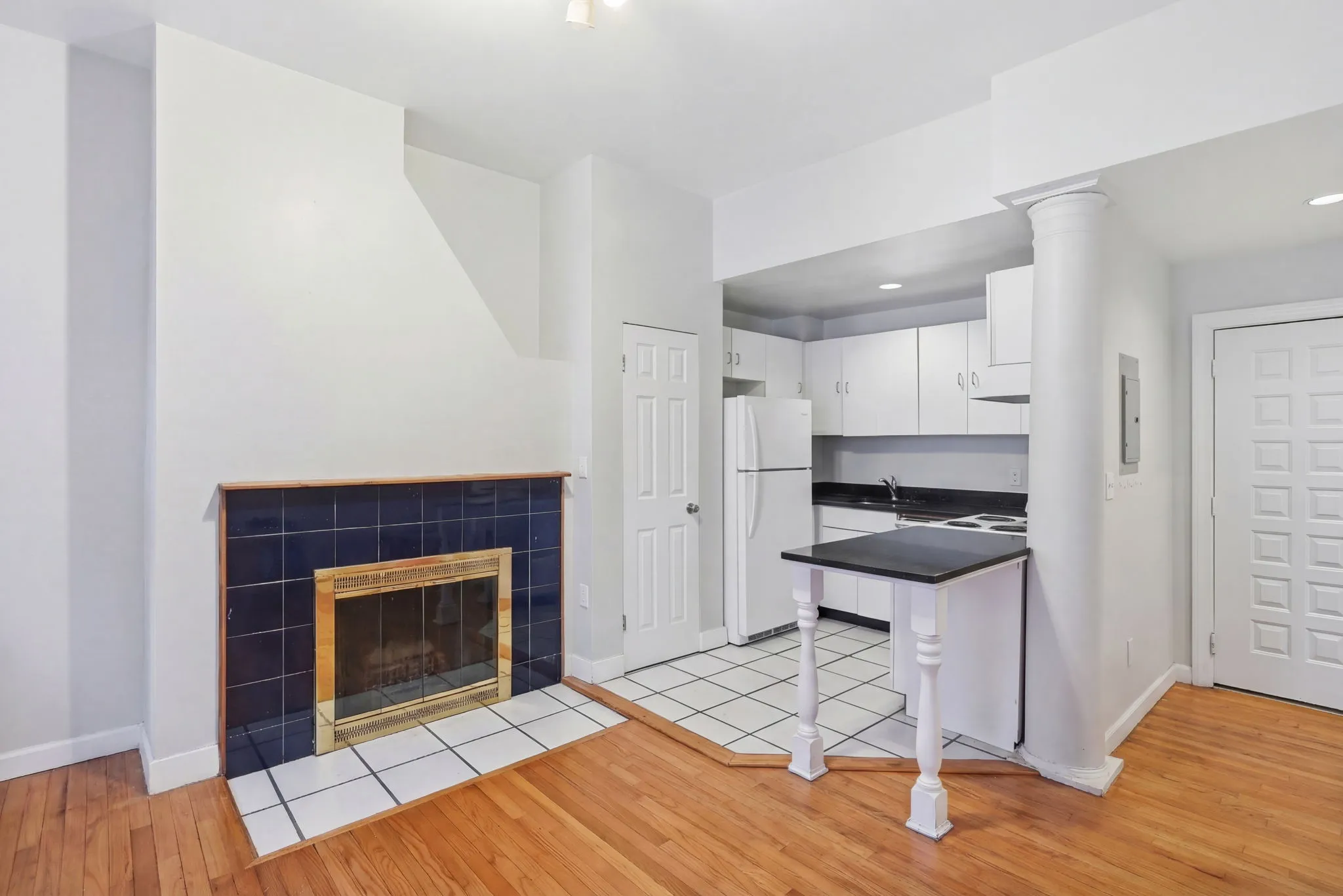 2 bed, 1 bath apartment for rent at 20 Symphony Rd Unit 2, Fenway — photo 3 of 24