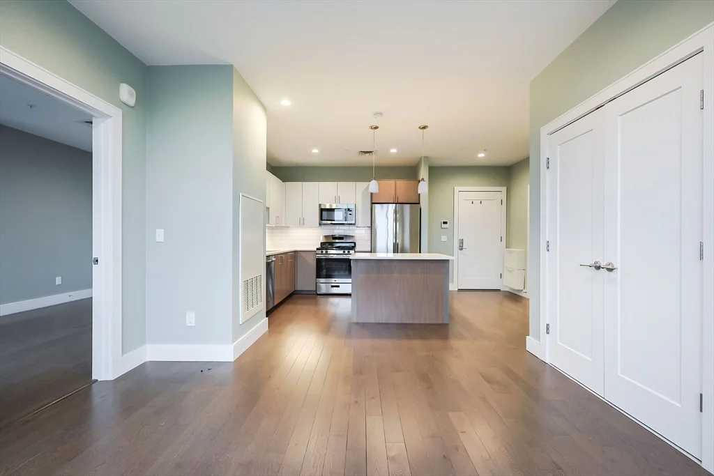 2 bed, 1 bath apartment for rent at 20 Taft Hill Park Unit 13, Boston — photo 2 of 12