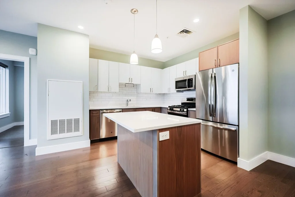 2 bed, 1 bath apartment for rent at 20 Taft Hill Park Unit 13, Boston