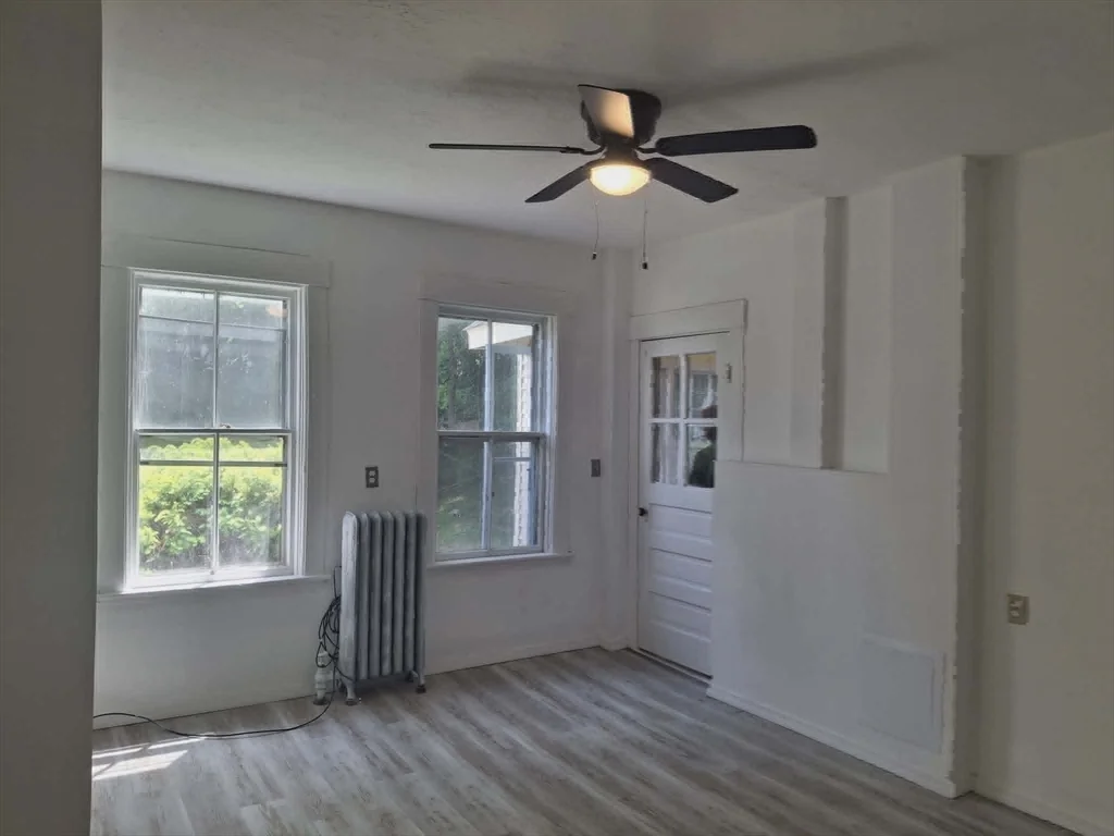 4 bed, 1 bath apartment for rent at 20 Temple St Unit 1, Fitchburg — photo 30 of 38