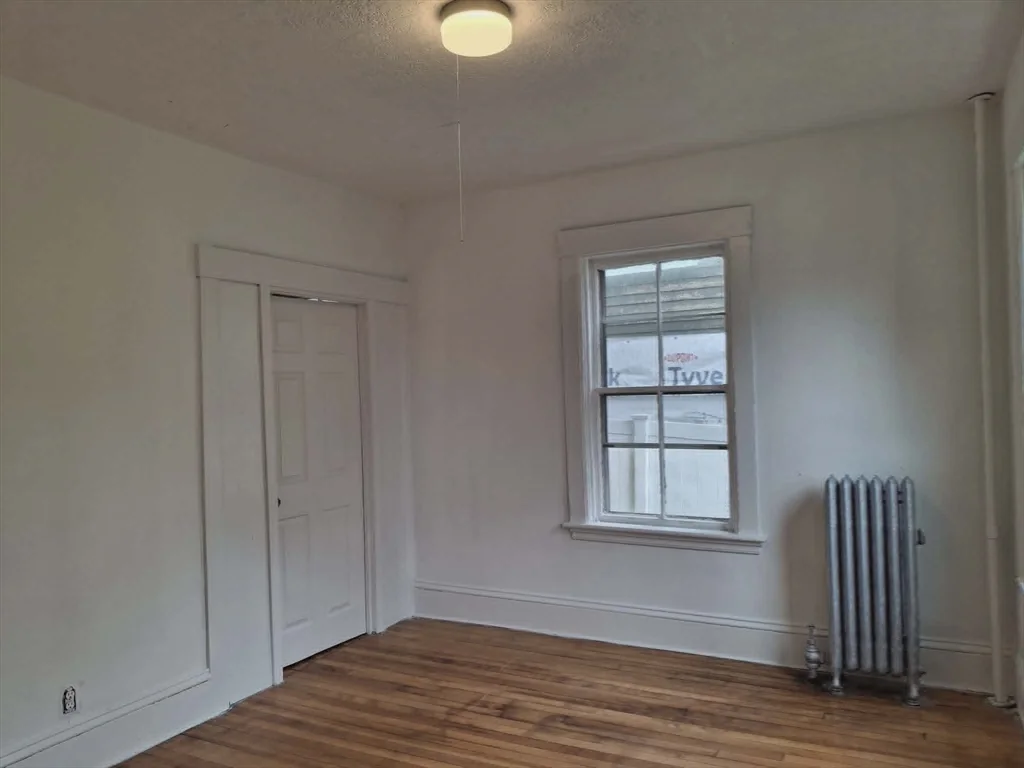4 bed, 1 bath apartment for rent at 20 Temple St Unit 1, Fitchburg — photo 23 of 38