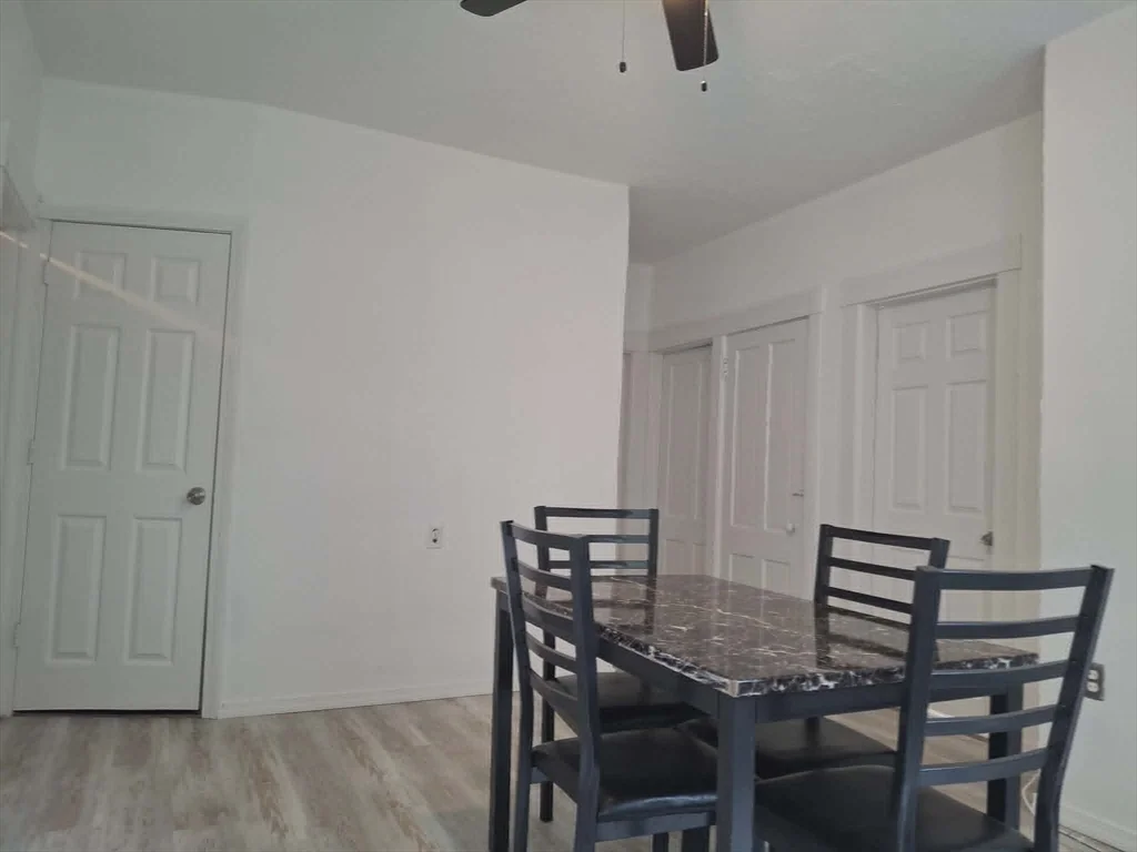 4 bed, 1 bath apartment for rent at 20 Temple St Unit 1, Fitchburg — photo 6 of 38