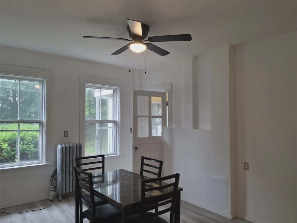 4 bed, 1 bath apartment for rent at 20 Temple St Unit 1, Fitchburg — photo 9 of 38