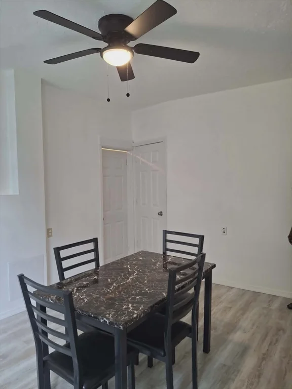 4 bed, 1 bath apartment for rent at 20 Temple St Unit 1, Fitchburg — photo 8 of 38