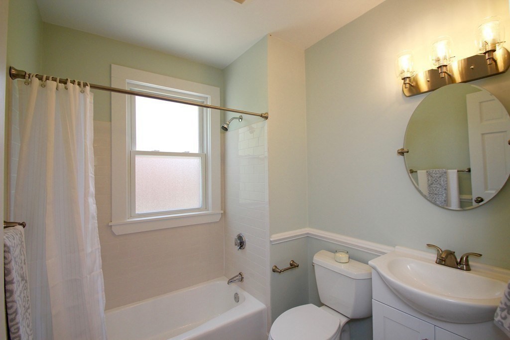 2 bed, 1 bath apartment for rent at 20 Tennyson St Unit 20, Magoun Square — photo 9 of 13