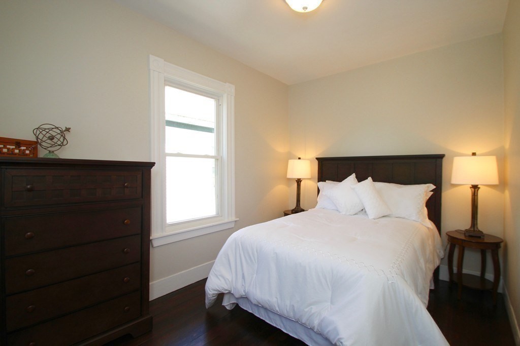 2 bed, 1 bath apartment for rent at 20 Tennyson St Unit 20, Magoun Square — photo 5 of 13