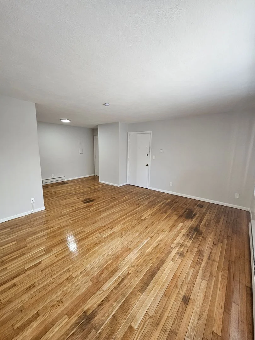 2 bed, 1 bath apartment for rent at 20 Thorn St Unit 14, Hyde Park — photo 12 of 13