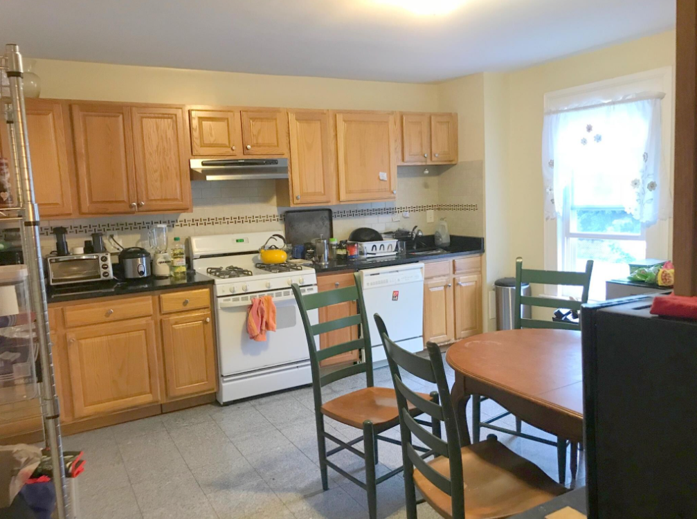 4 bed, 2 bath apartment for rent at 20 Thorpe St Unit 2, Prospect Hill — photo 1 of 16