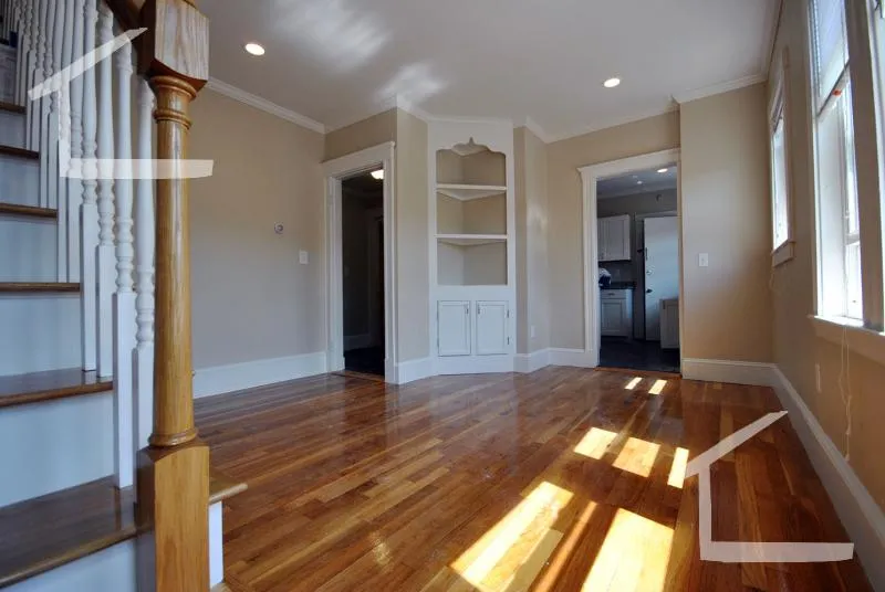 4 bed, 2 bath apartment for rent at 20 Tip Top St Unit 2, Oak Square — photo 15 of 16