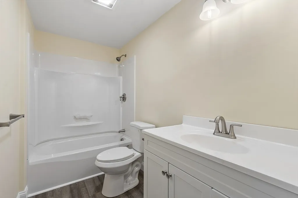 2 bed, 2 bath apartment for rent at 20 Townsend St Unit 1, Pepperell — photo 17 of 25