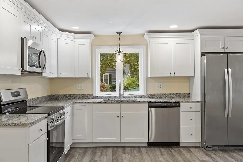2 bed, 2 bath apartment for rent at 20 Townsend St Unit 2, Pepperell — photo 1 of 23