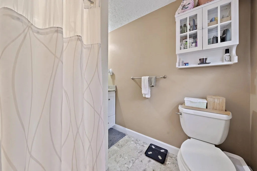 4 bed, 3 bath apartment for rent at 20 Trayer Rd, Canton — photo 14 of 29