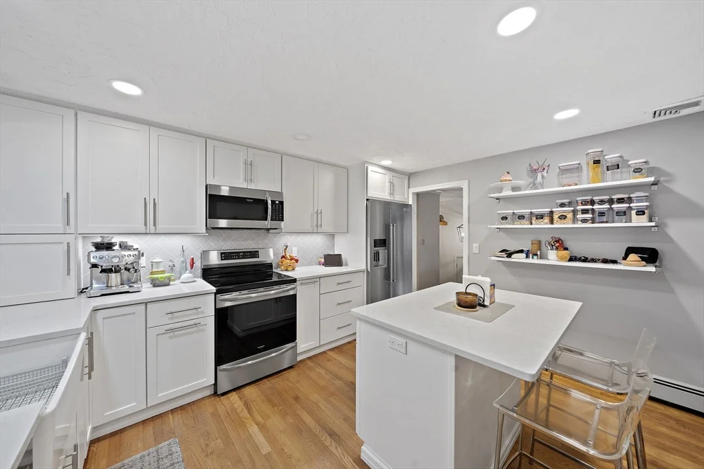 4 bed, 3 bath apartment for rent at 20 Trayer Rd, Canton — photo 2 of 29