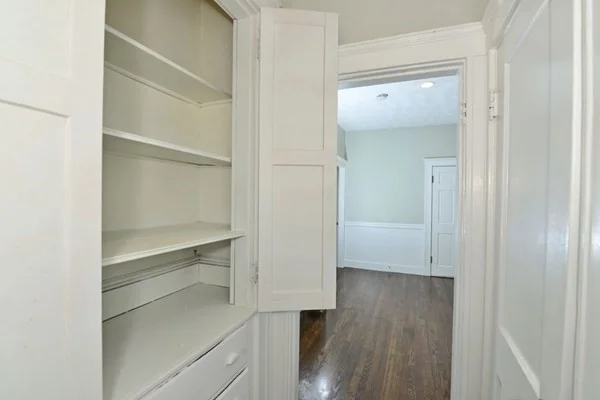 4 bed, 1 bath apartment for rent at 20 Tremlett St Unit 2, Dorchester — photo 20 of 22